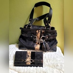 Coach Hampton Signature Purse with a Matching Wallet